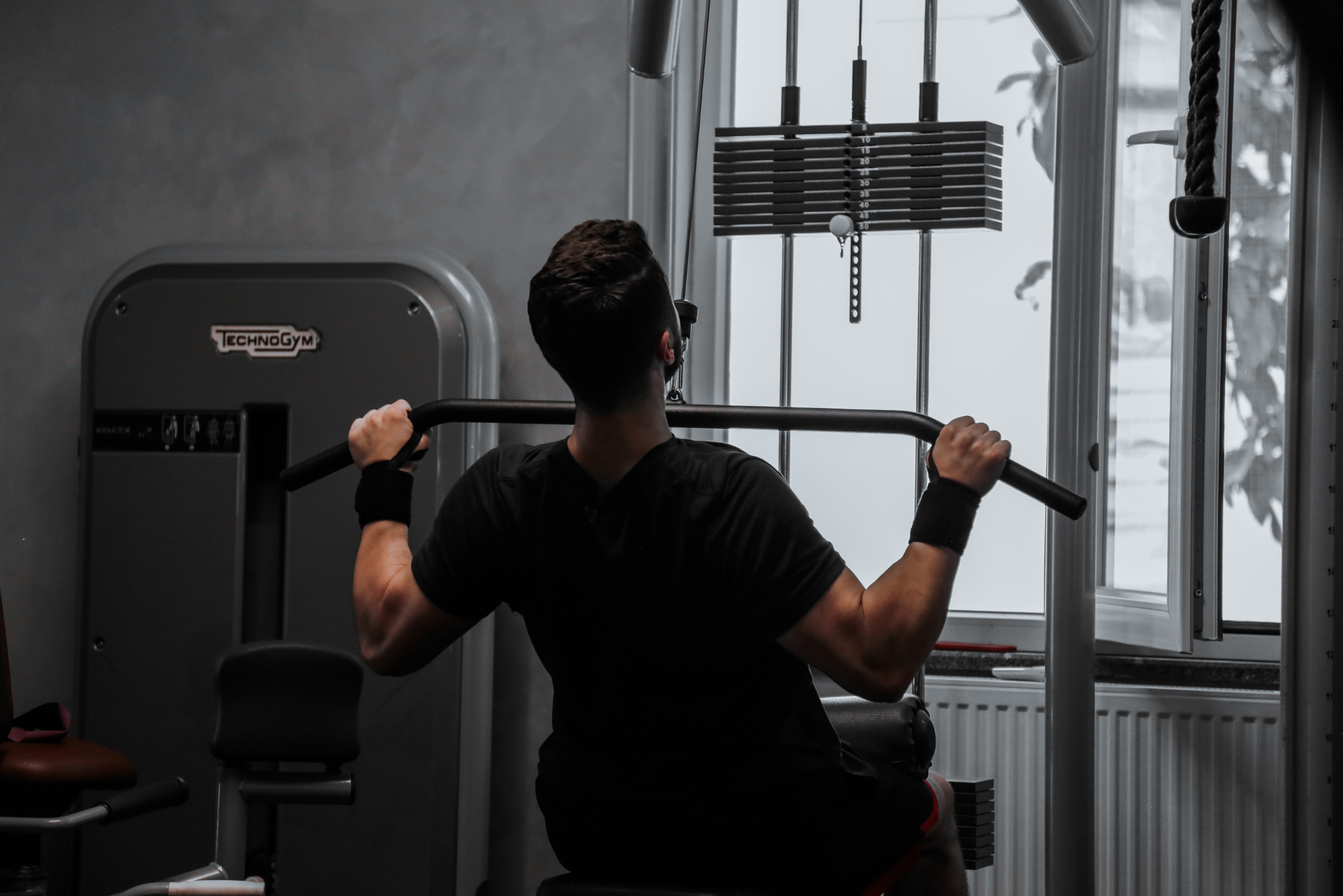 How Long Does It Take to Lose Muscle? The Truth About Taking Time Off